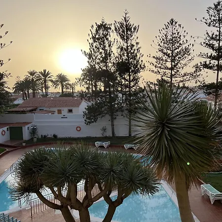 Yumbo Sunset Tanife - Next To Yumbo *