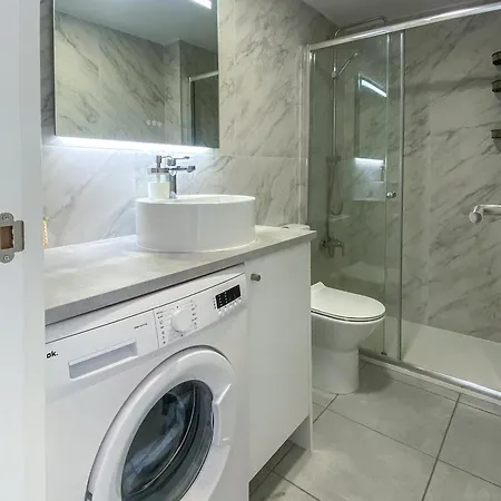 Yumbo Sunset Tanife - Next To Yumbo * بلايا ديل إنغلز